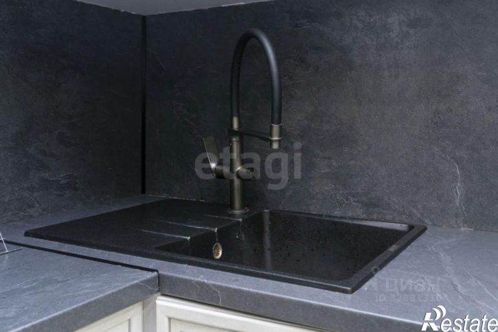3-комн квартира улица Федюнинского, 30 к1,  д. 30 к1