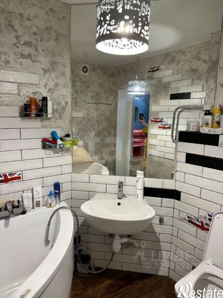 2-комн квартира ул Прокопия Артамонова, 9,  д. 9