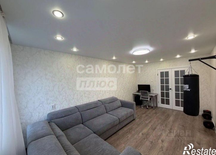 3-комн квартира ул Мельникайте, 127а,  д. 127а