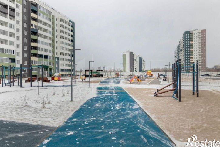 3-комн квартира ул Героев космоса, 9,  д. 9