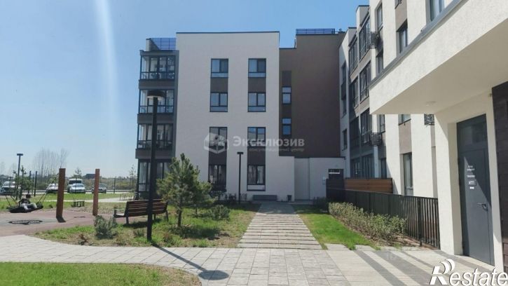 2-комн квартира улица Сергея Свиридова, 5,  д. 5