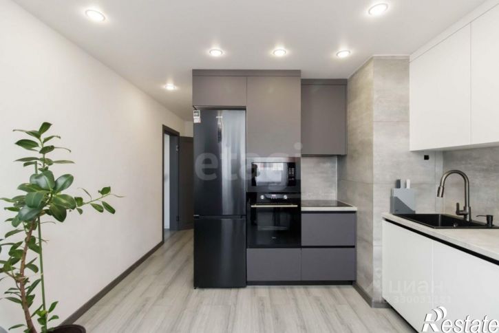 3-комн квартира ул Константина Посьета, 3,  д. 3