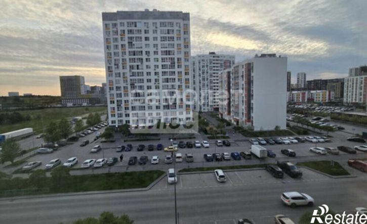 2-комн квартира улица Василия Подшибякина, 21,  д. 21