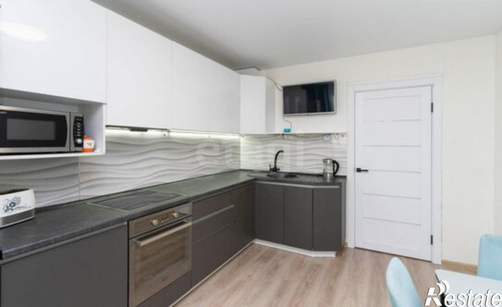 4-комн квартира Полевая улица, 27,  д. 27