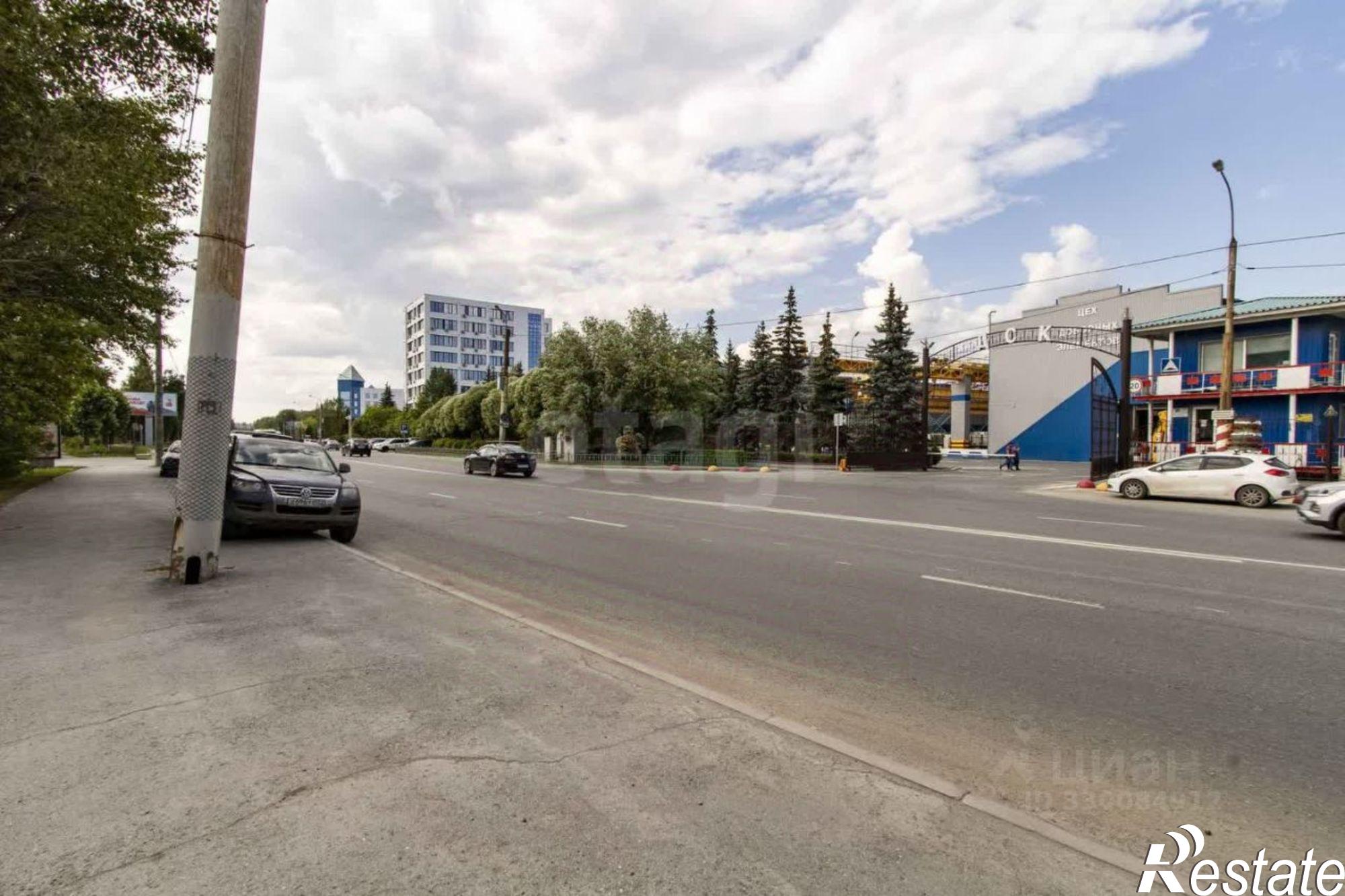 Купить торговое помещение за 29 000 200 рублей на ул Республики, 252 6