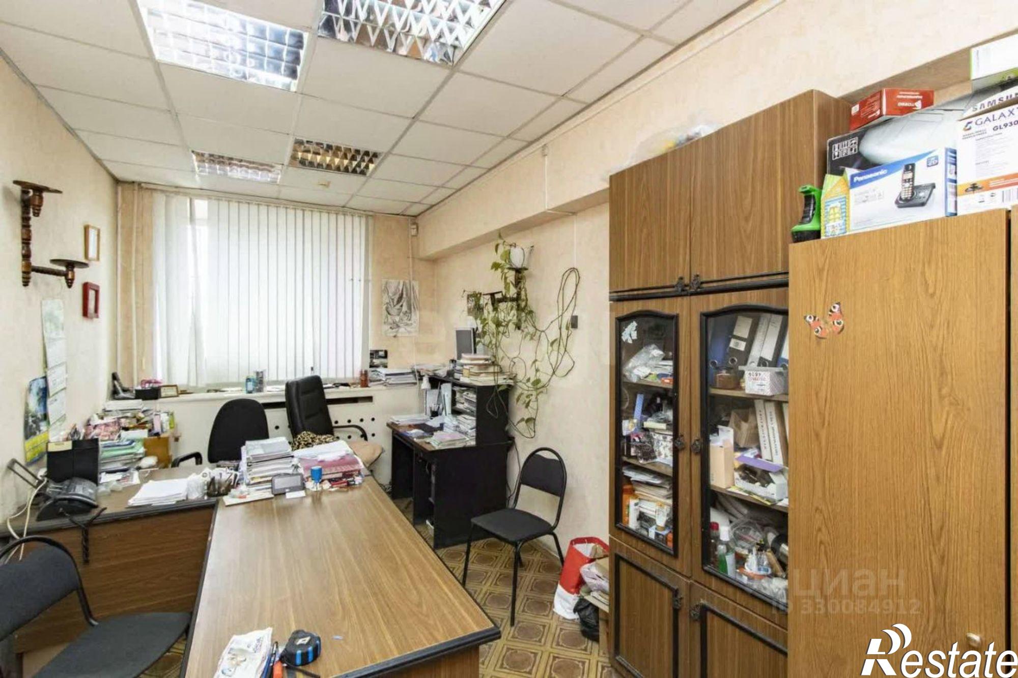 Купить торговое помещение за 29 000 200 рублей на ул Республики, 252 6