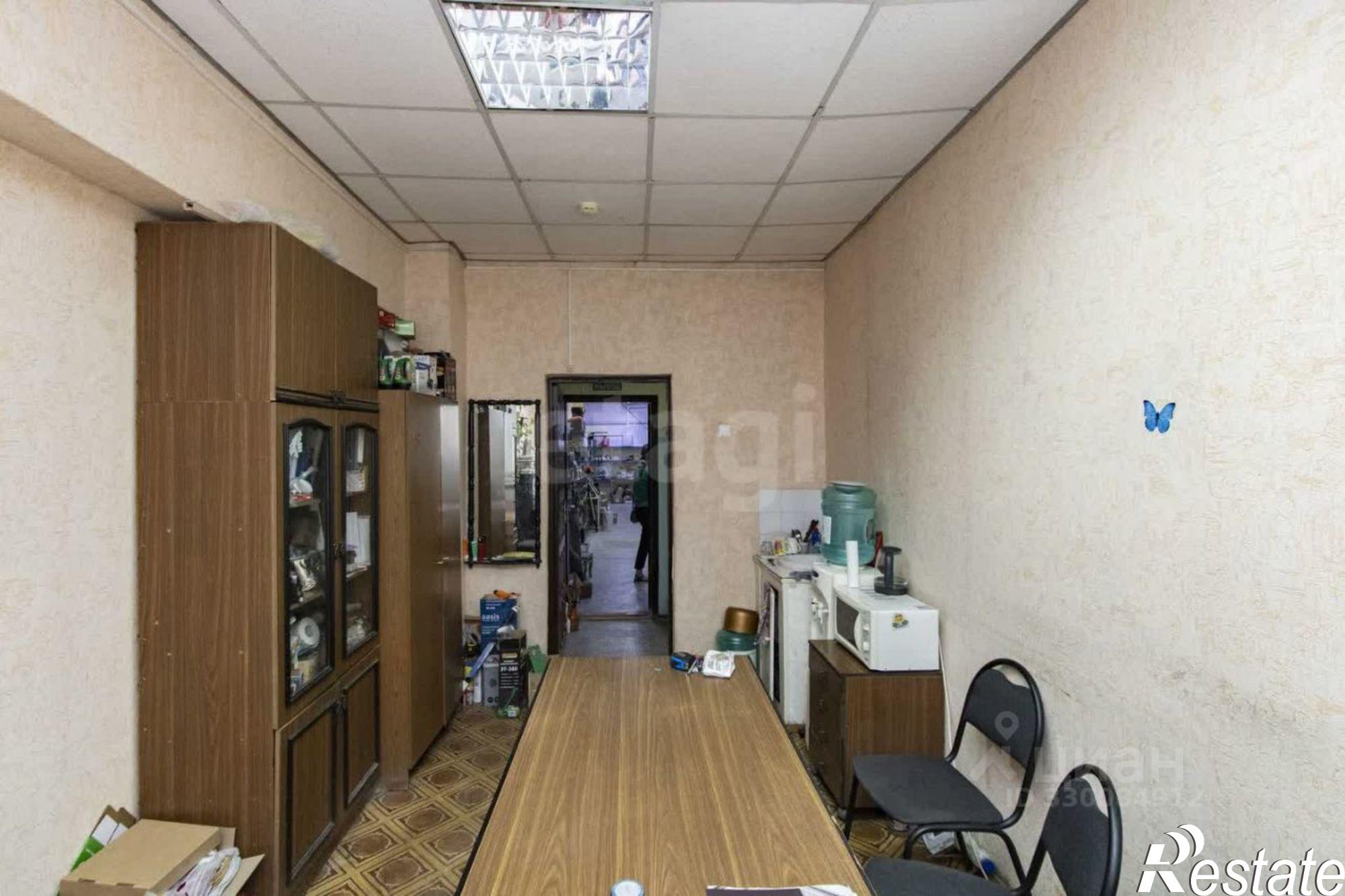 Купить торговое помещение за 29 000 200 рублей на ул Республики, 252 6