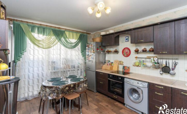 3-комн квартира улица Энергостроителей, 23/1,  д. 23/1