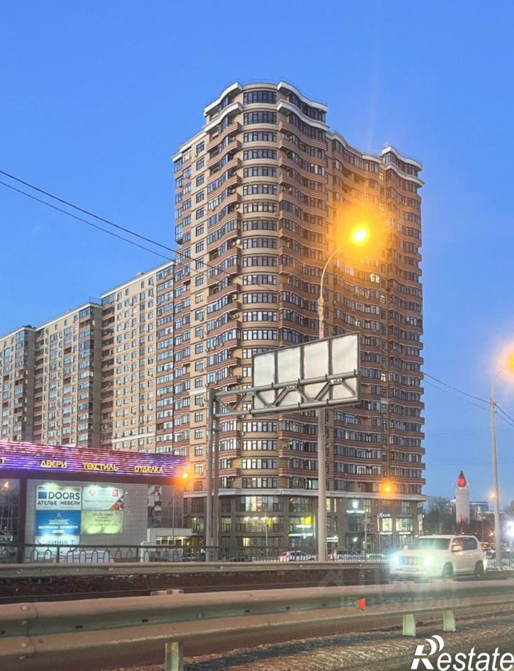 3-комн квартира ул Малыгина, 90,  д. 90