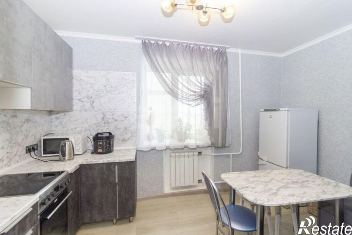 3-комн квартира улица Федюнинского, 15,  д. 15