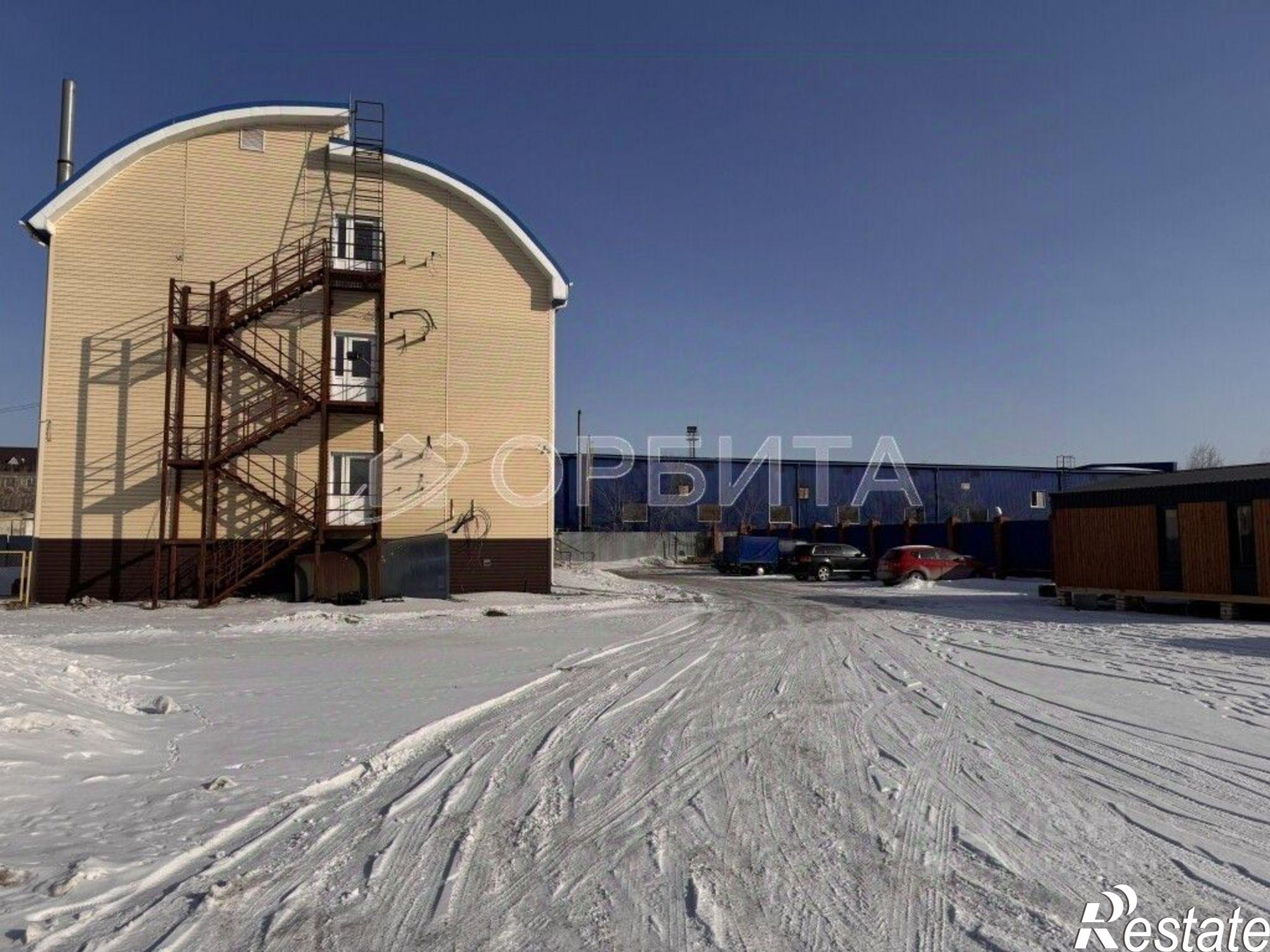Купить офис, помещение под офис за 130 000 000 рублей на улица Республики, 206