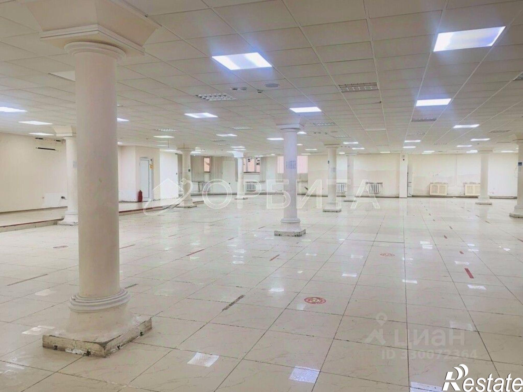 Купить торговое помещение за 139 986 000 рублей на ул Холодильная, 83
