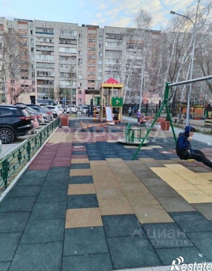 2-комн квартира Широтная улица, 105,  д. 105