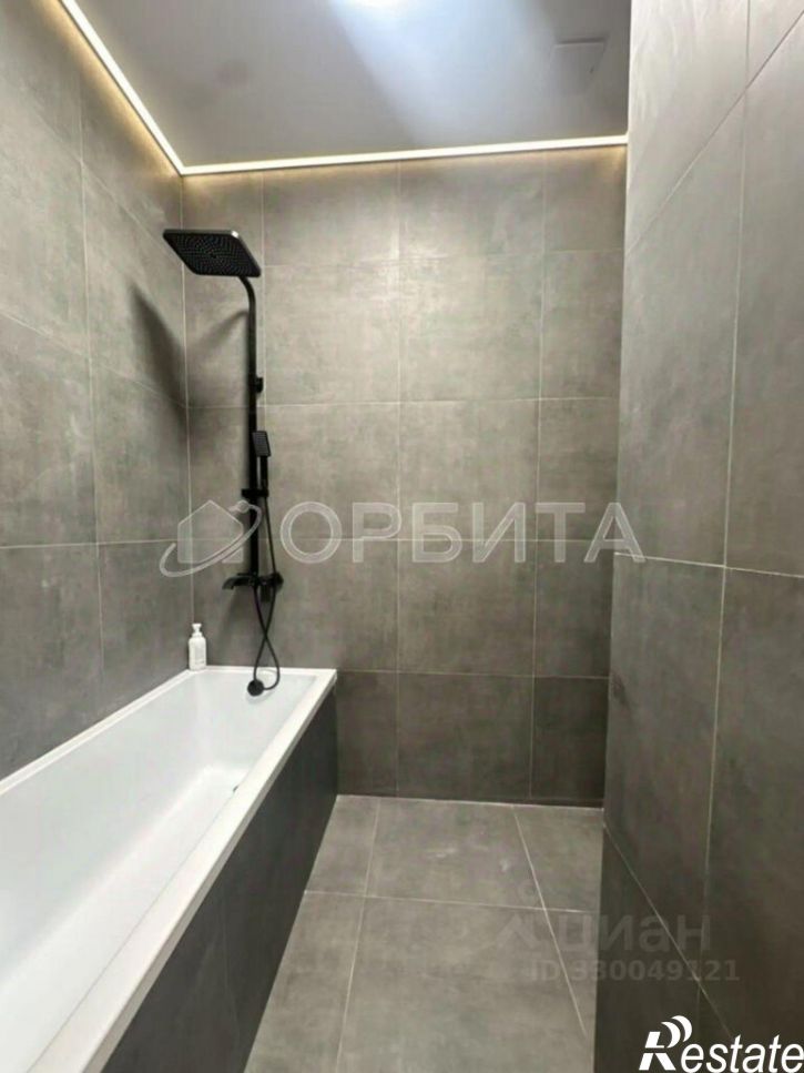1-комн квартира ул Парада Победы, 11,  д. 11
