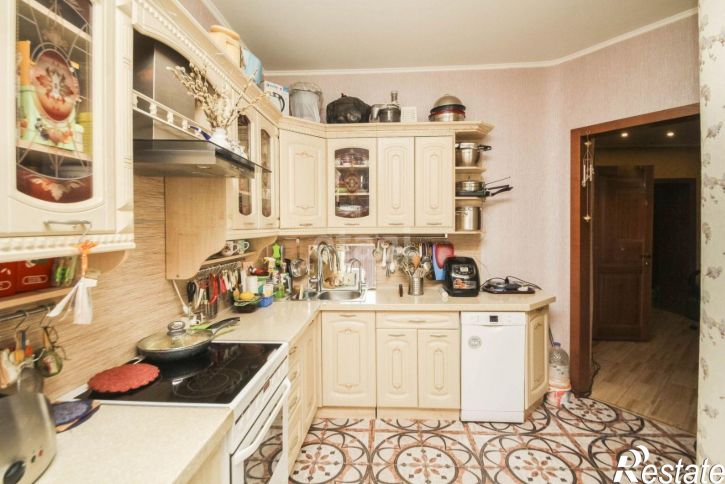 3-комн квартира улица Газовиков, 33,  д. 33