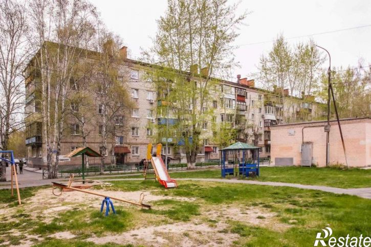 2-комн квартира ул 50 лет Октября, 37а,  д. 37а