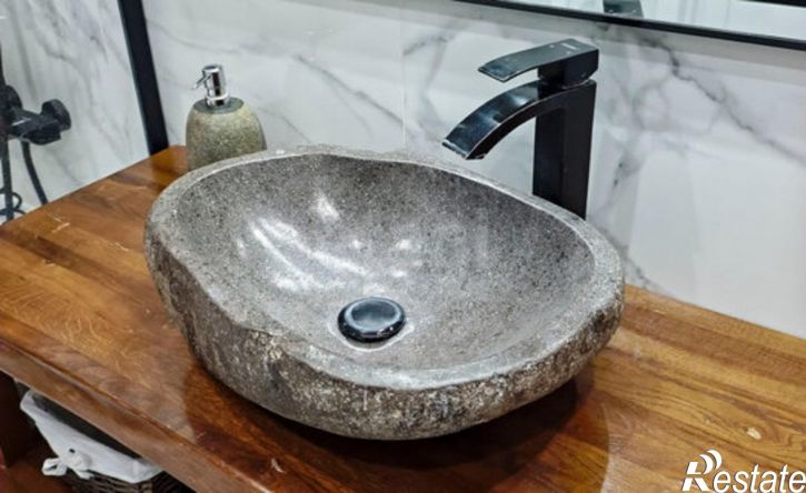 2-комн квартира улица Пожарных и спасателей, 5 к1,  д. 5 к1