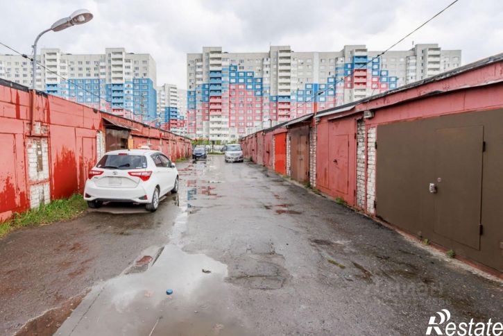Гараж/парковка улица Андрея Кореневского