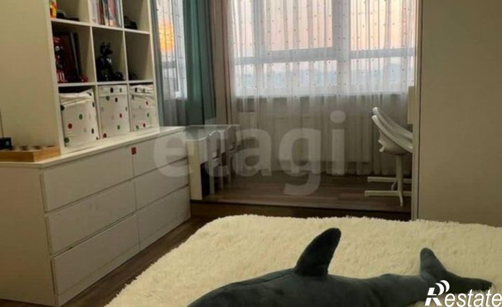 4-комн квартира улица Газовиков, 73,  д. 73