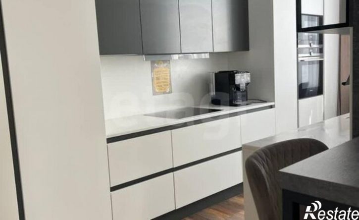 4-комн квартира улица Газовиков, 73,  д. 73