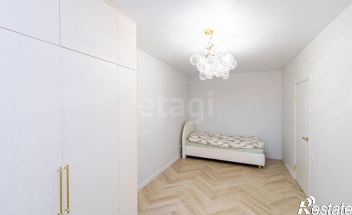 2-комн квартира Орловская улица, 52,  д. 52