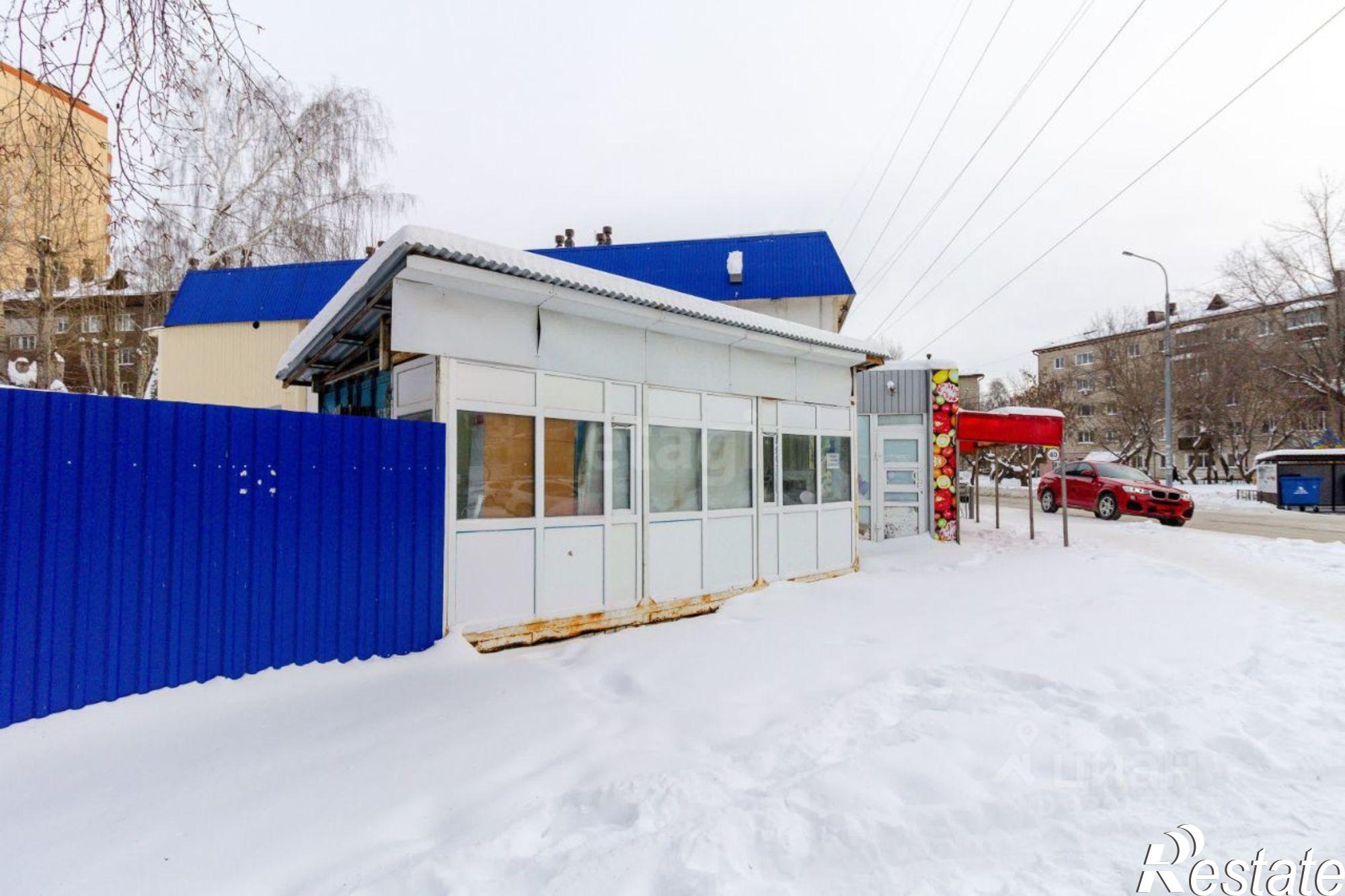 Купить торговое помещение за 300 000 рублей на Садовая улица