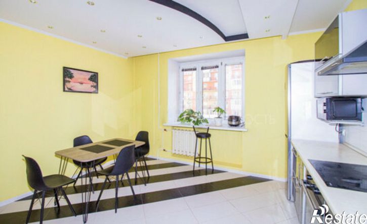 3-комн квартира улица Клары Цеткин, 61,  д. 61