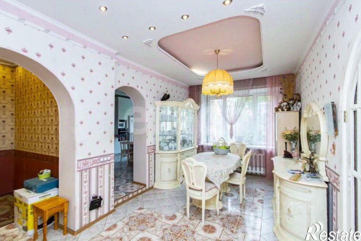 4-комн квартира улица Пржевальского, 35,  д. 35