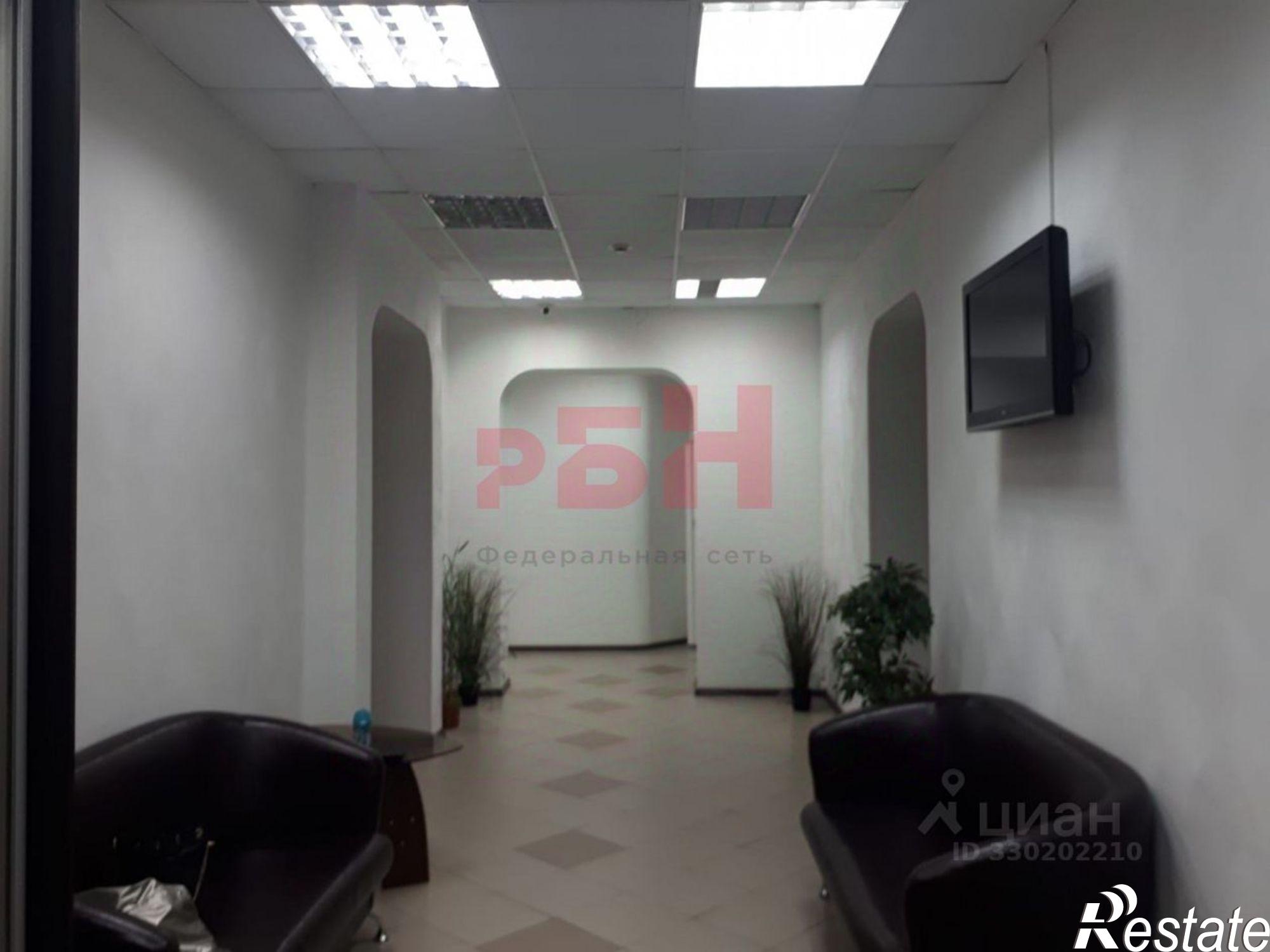 Купить офис, помещение под офис за 34 907 200 рублей на улица Мельникайте, 136/1