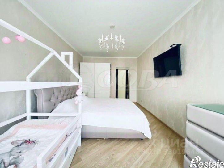 3-комн квартира ул Демьяна Бедного, 83 1,  д. 83 1,  к. 1