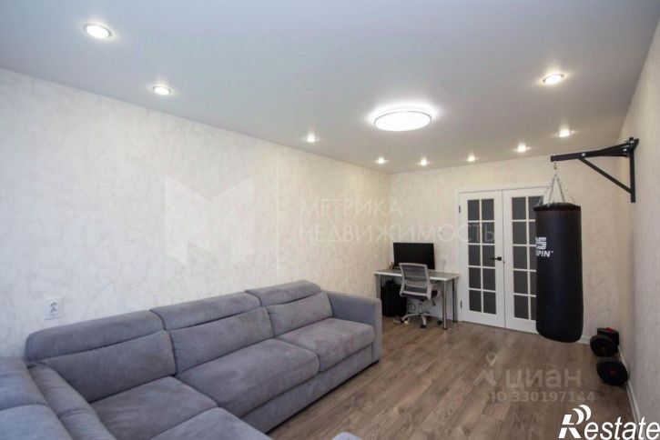 3-комн квартира ул Мельникайте, 127а,  д. 127а