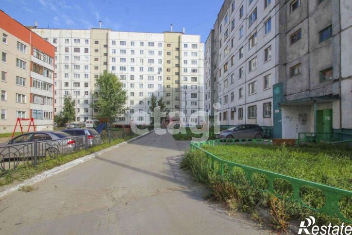3-комн квартира улица Домостроителей, 6Б,  д. 6Б
