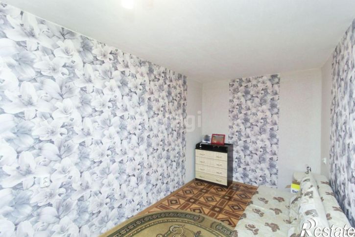3-комн квартира улица Республики, 180,  д. 180