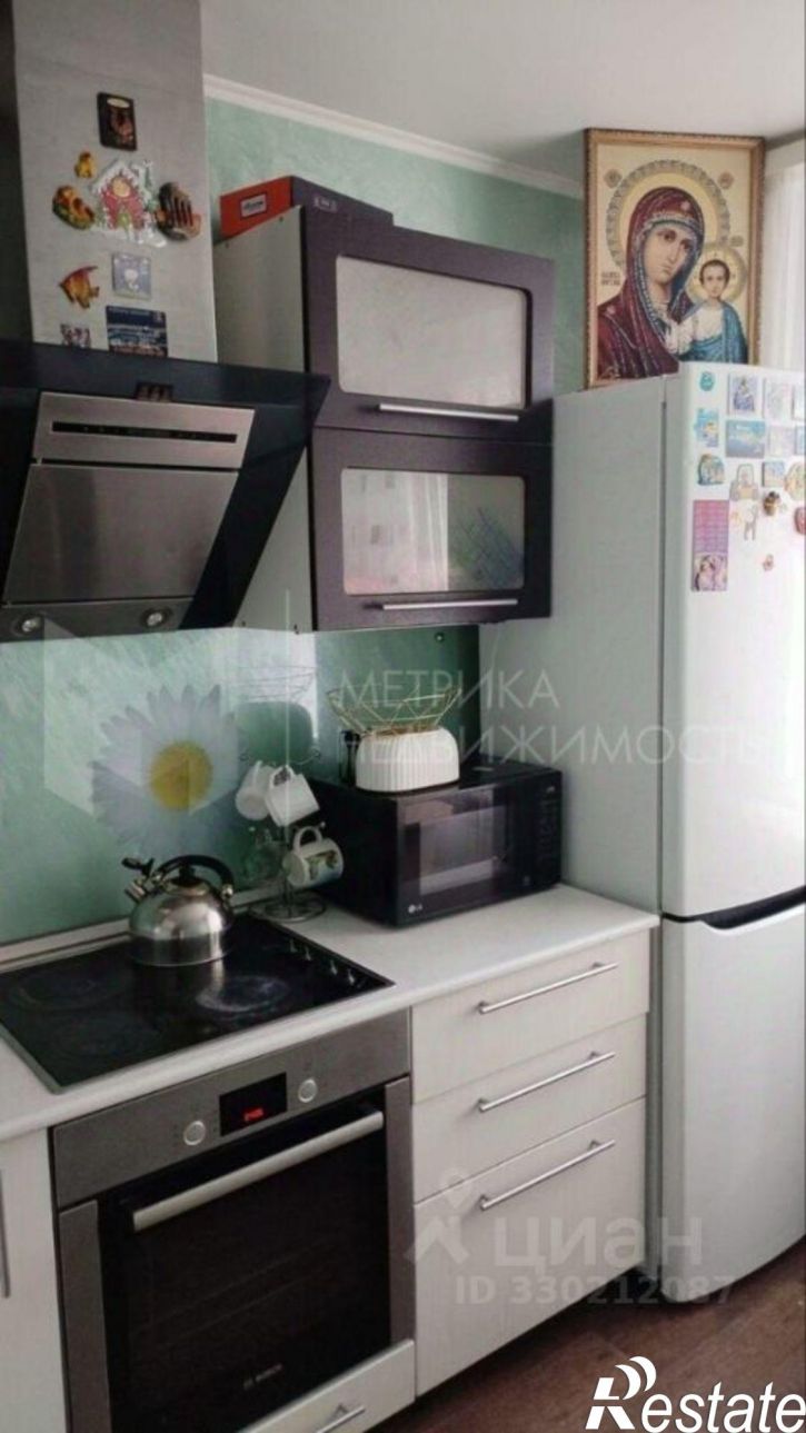 3-комн квартира пр-д Стахановцев, 1,  д. 1