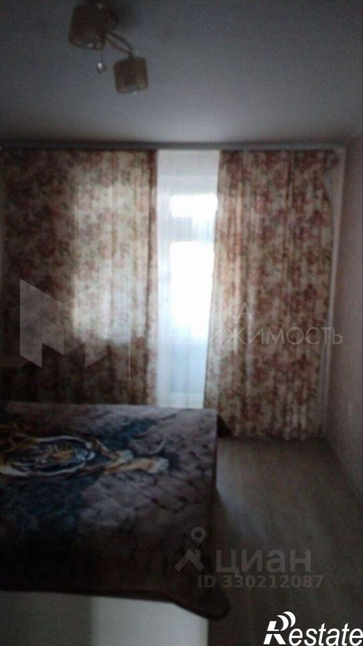 3-комн квартира пр-д Стахановцев, 1,  д. 1