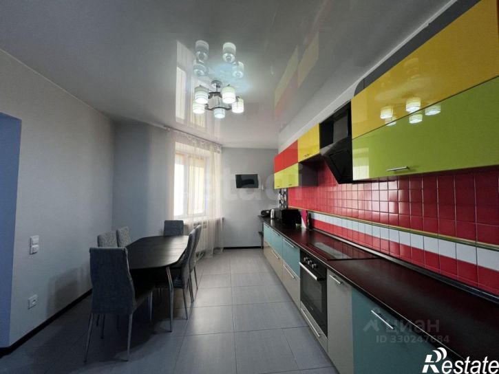 3-комн квартира Орловская улица, 52,  д. 52