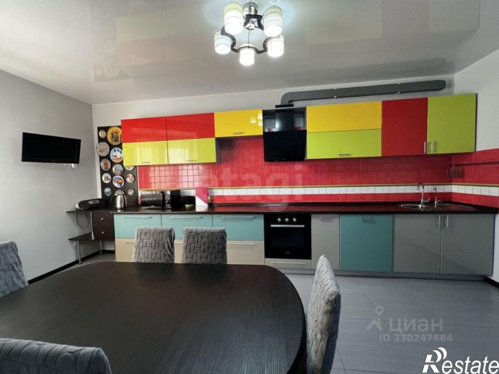 3-комн квартира Орловская улица, 52,  д. 52