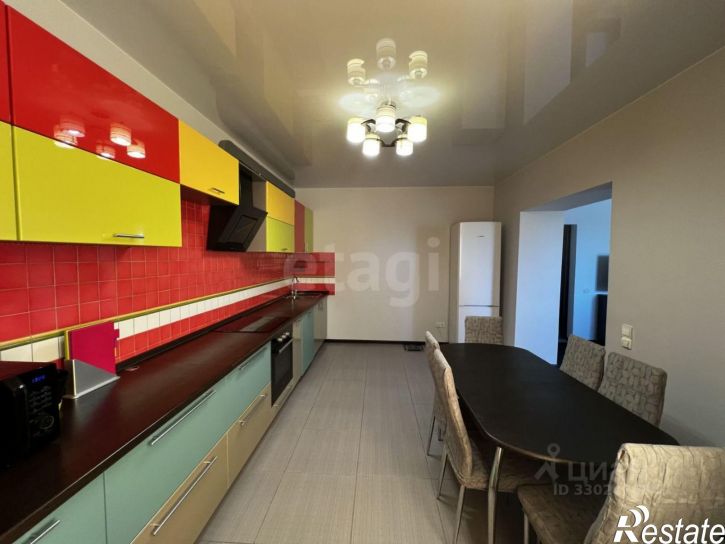 3-комн квартира Орловская улица, 52,  д. 52
