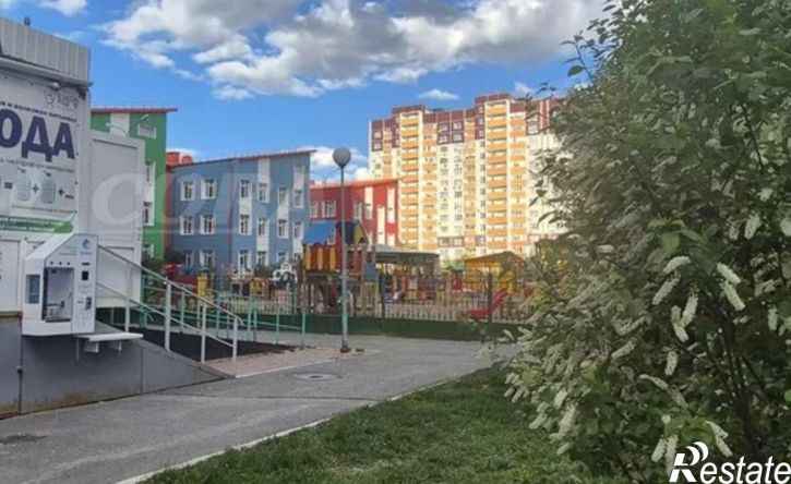 3-комн квартира улица Николая Семёнова, 33,  д. 33