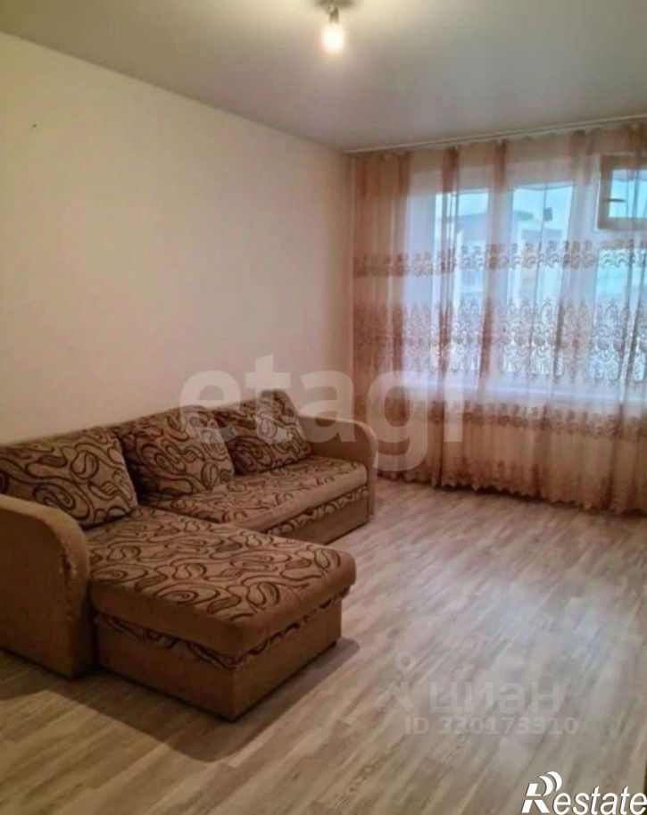 2-комн квартира улица Александра Протозанова, 10,  д. 10