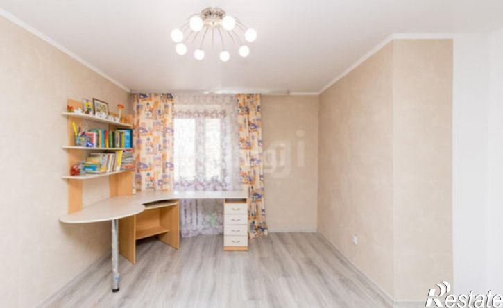 4-комн квартира улица 70 лет Октября, 24,  д. 24