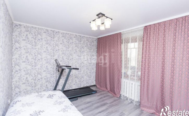 4-комн квартира улица 70 лет Октября, 24,  д. 24