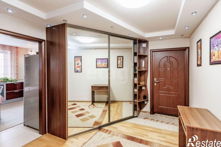 3-комн квартира улица Демьяна Бедного, 102,  д. 102