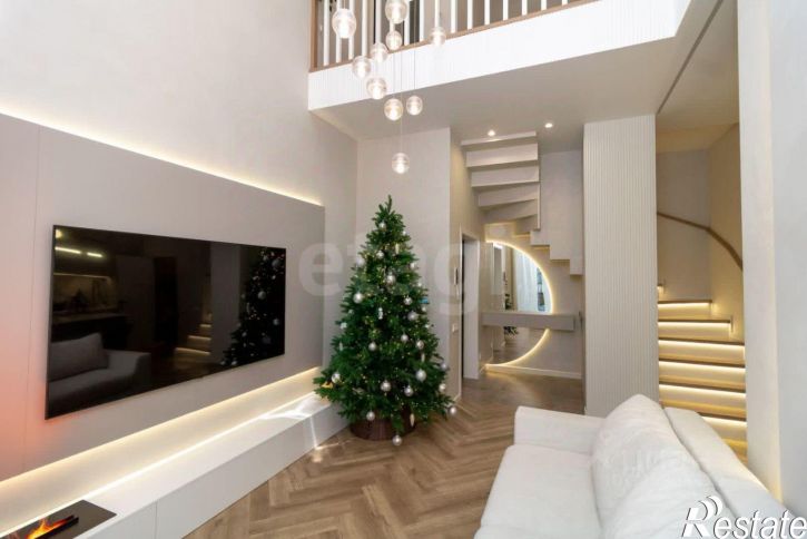 3-комн квартира улица Газовиков, 38,  д. 38