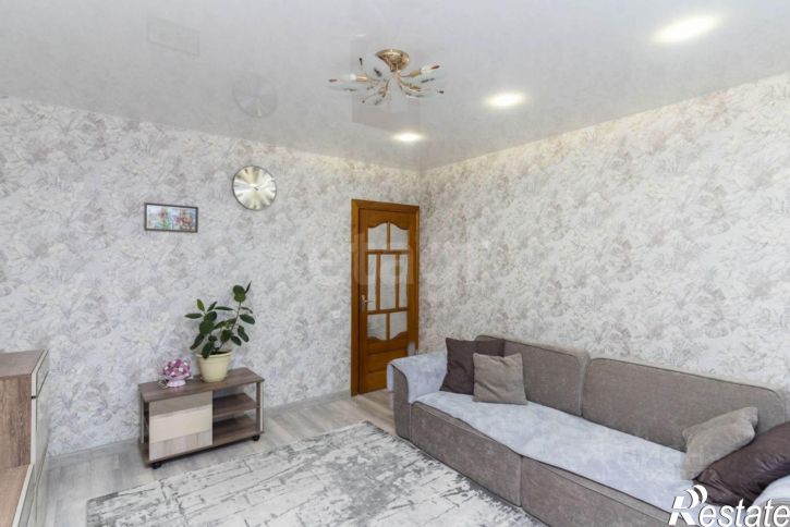 3-комн квартира улица Моторостроителей, 12,  д. 12