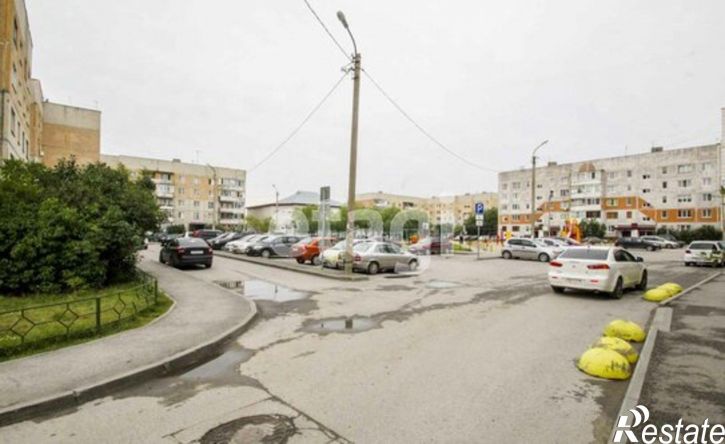 2-комн квартира улица Домостроителей, 8,  д. 8