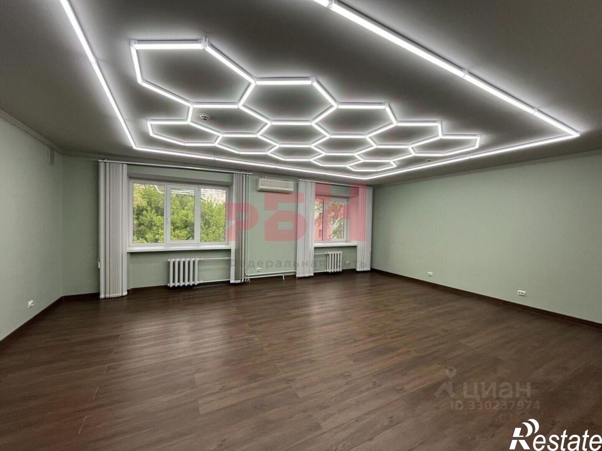 Сдать офис, помещение под офис за 326 200 рублей на ул Герцена, 86а