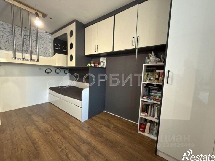 3-комн квартира улица Дмитрия Менделеева, 12,  д. 12