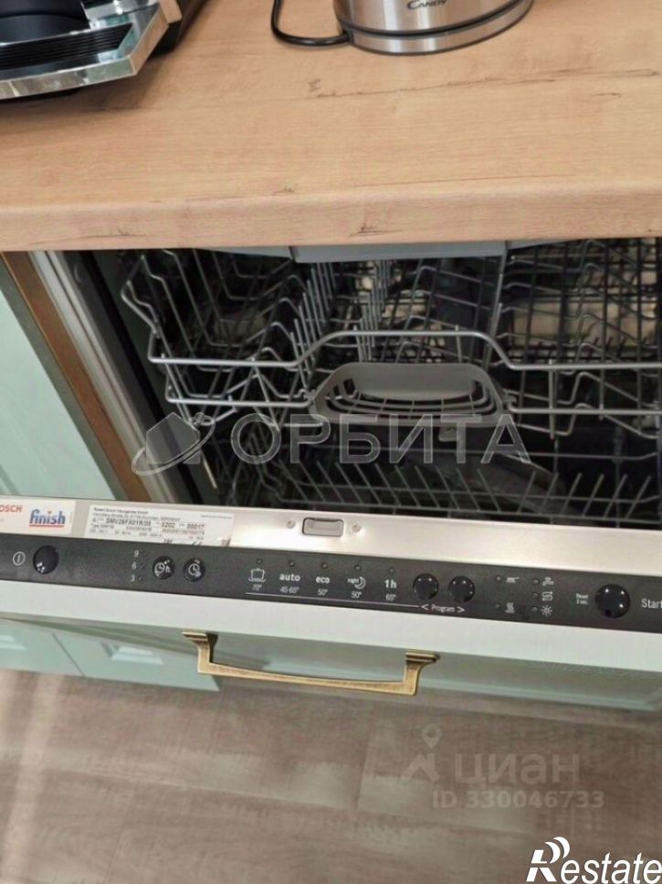 2-комн квартира ул Парада Победы, 17,  д. 17