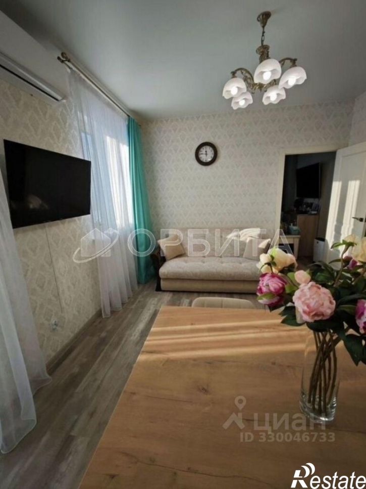 2-комн квартира ул Парада Победы, 17,  д. 17